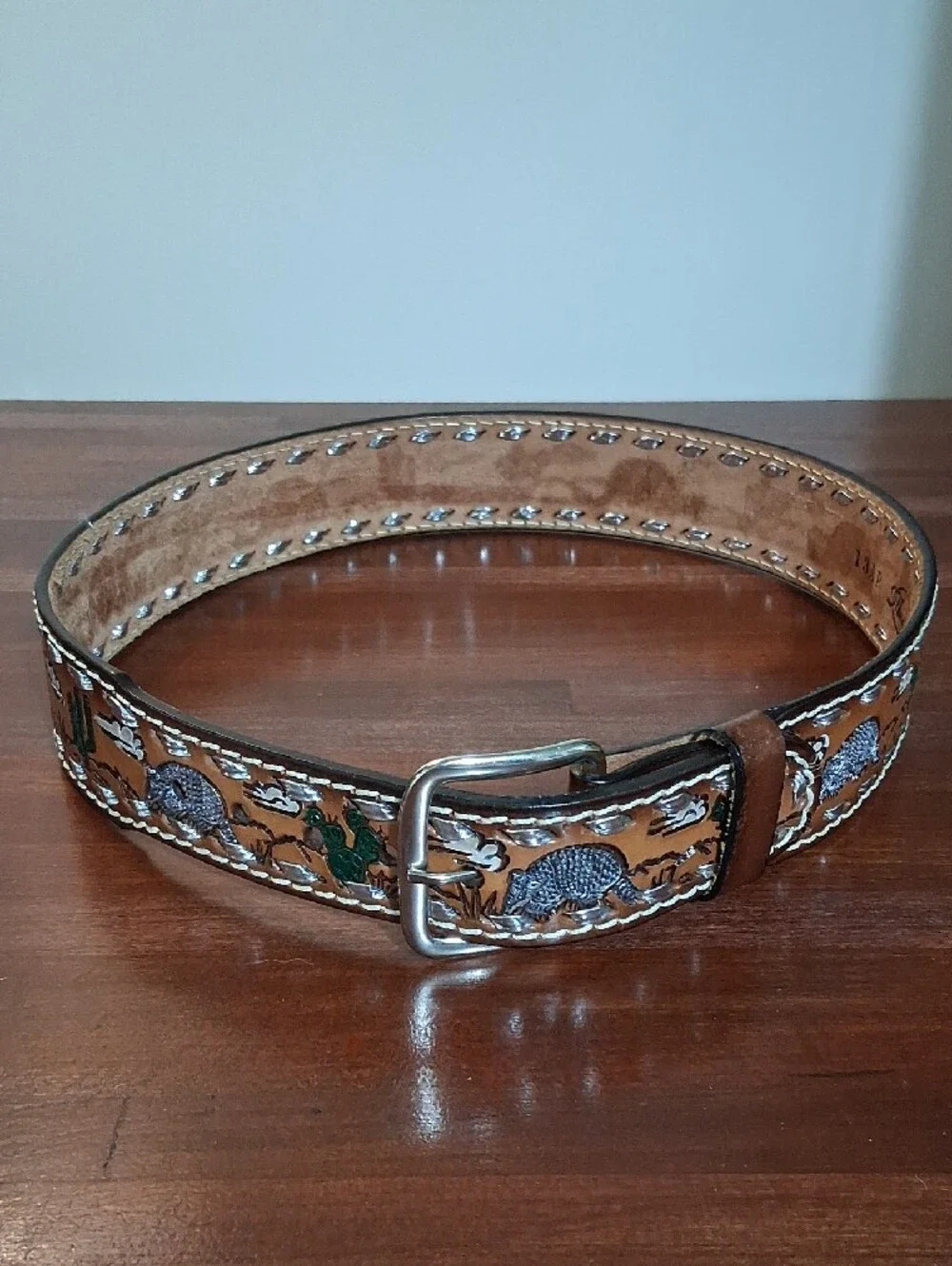Mallory Western Belt 28 Brown Leather Silver Lacing Tooled Painted Armadillo